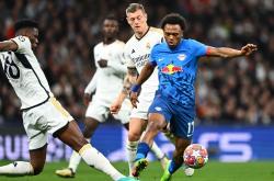 爱游戏活动-皇家马德里遭遇惨败，欧冠卫冕火力不足！