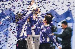 爱游戏官网app-热血激战，球场上的荣誉之战即将打响