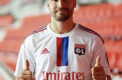 爱游戏官方入口-里昂连续第三场比赛获胜，向法国足球冠军靠近