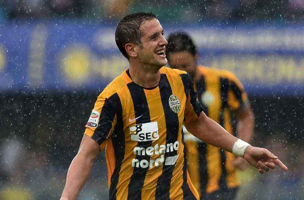 克罗托内主场大胜,维罗纳遭遇连败 克罗托内主场大胜,维罗纳遭遇连败