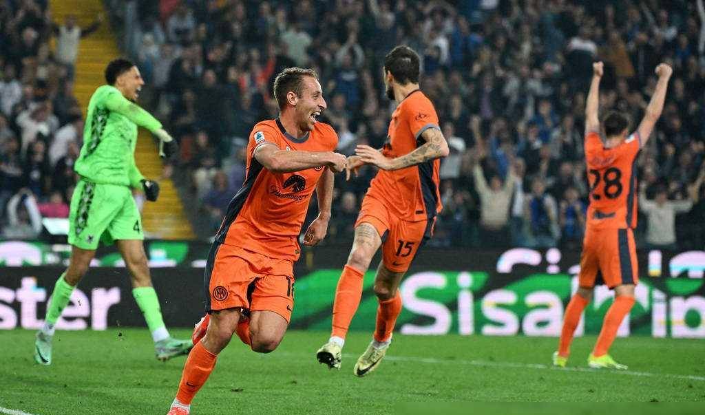 包含乌迪内斯主场失利，积分榜排名下滑至第九的词条