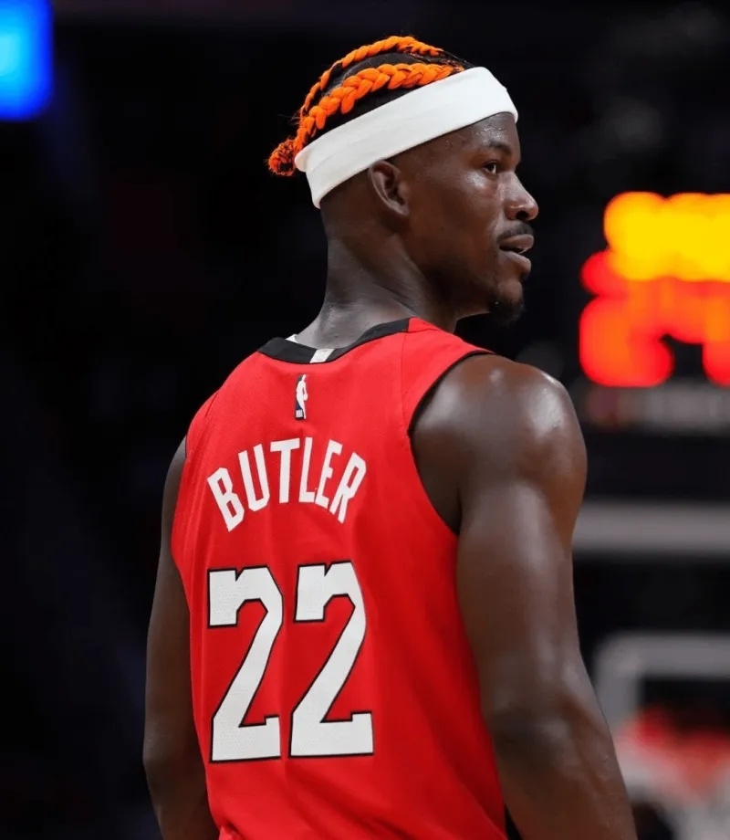 热火擒下76人,巴特勒独揽三双表现稳定 热火擒下76人,巴特勒独揽三双表现稳定