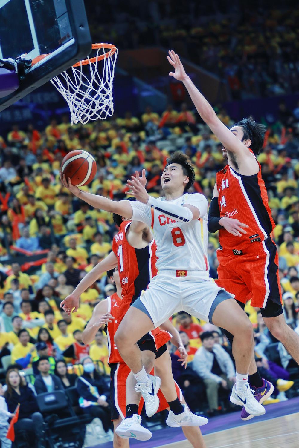 深圳男篮惊险PK浙江队,成功晋级! 深圳男篮惊险PK浙江队,成功晋级!