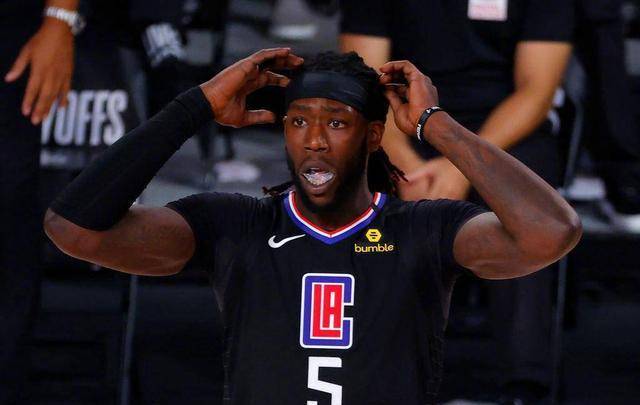 快船遭遇惨败,哈雷尔季后赛首轮未上场 快船遭遇惨败,哈雷尔季后赛首轮未上场