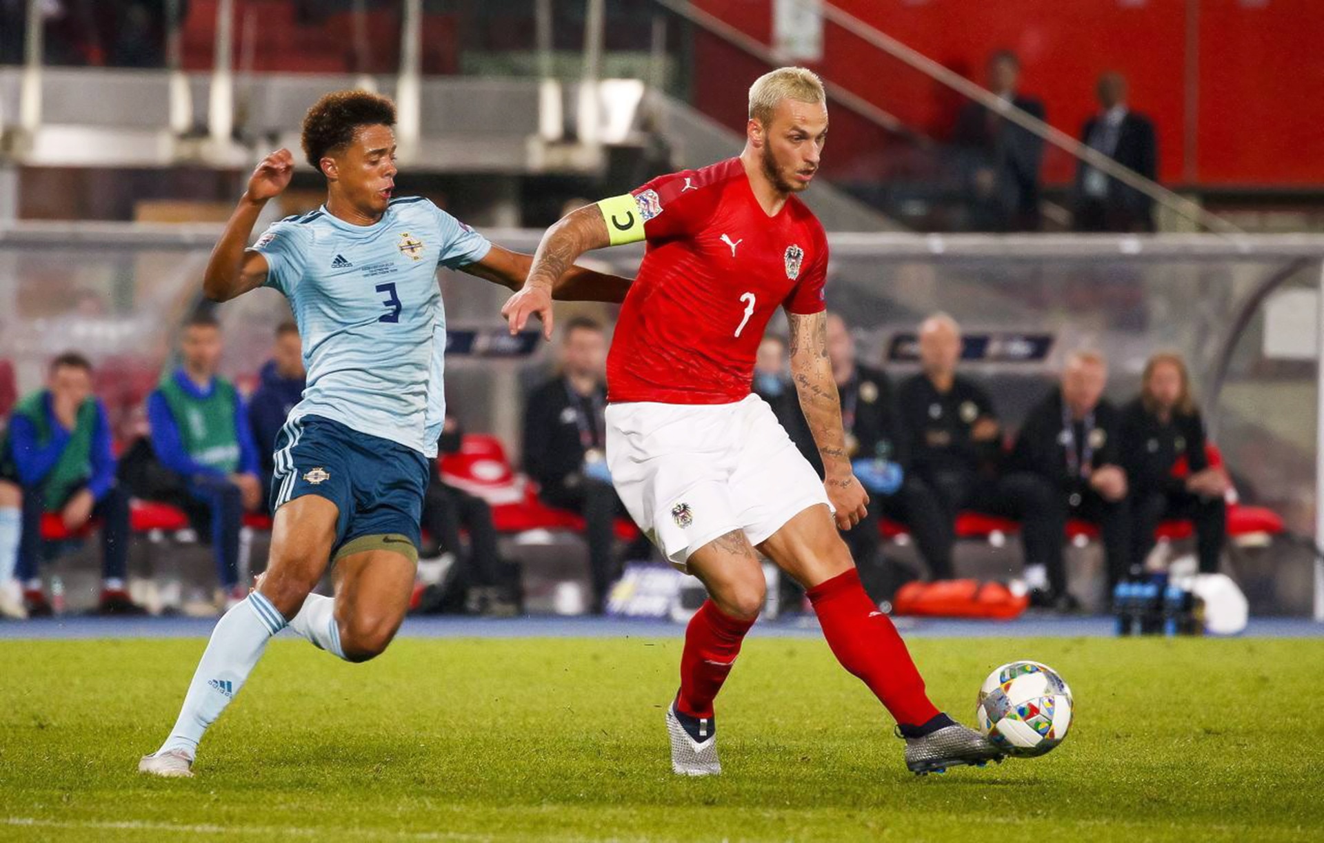 丹麦横扫俄罗斯，成功晋级欧洲杯强的简单介绍